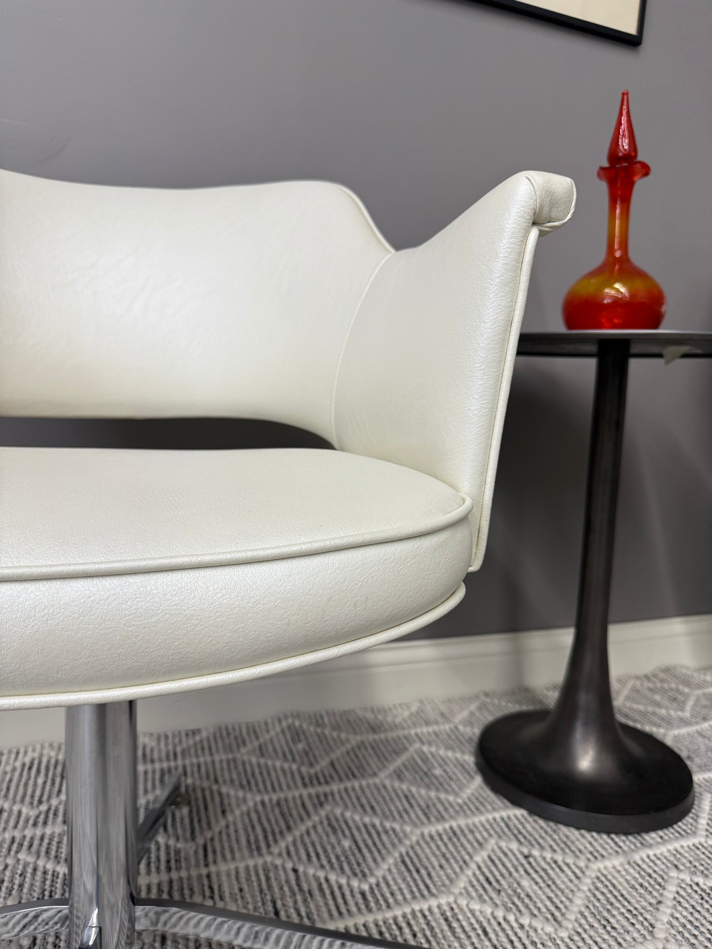 White MCM Swivel Chair Set