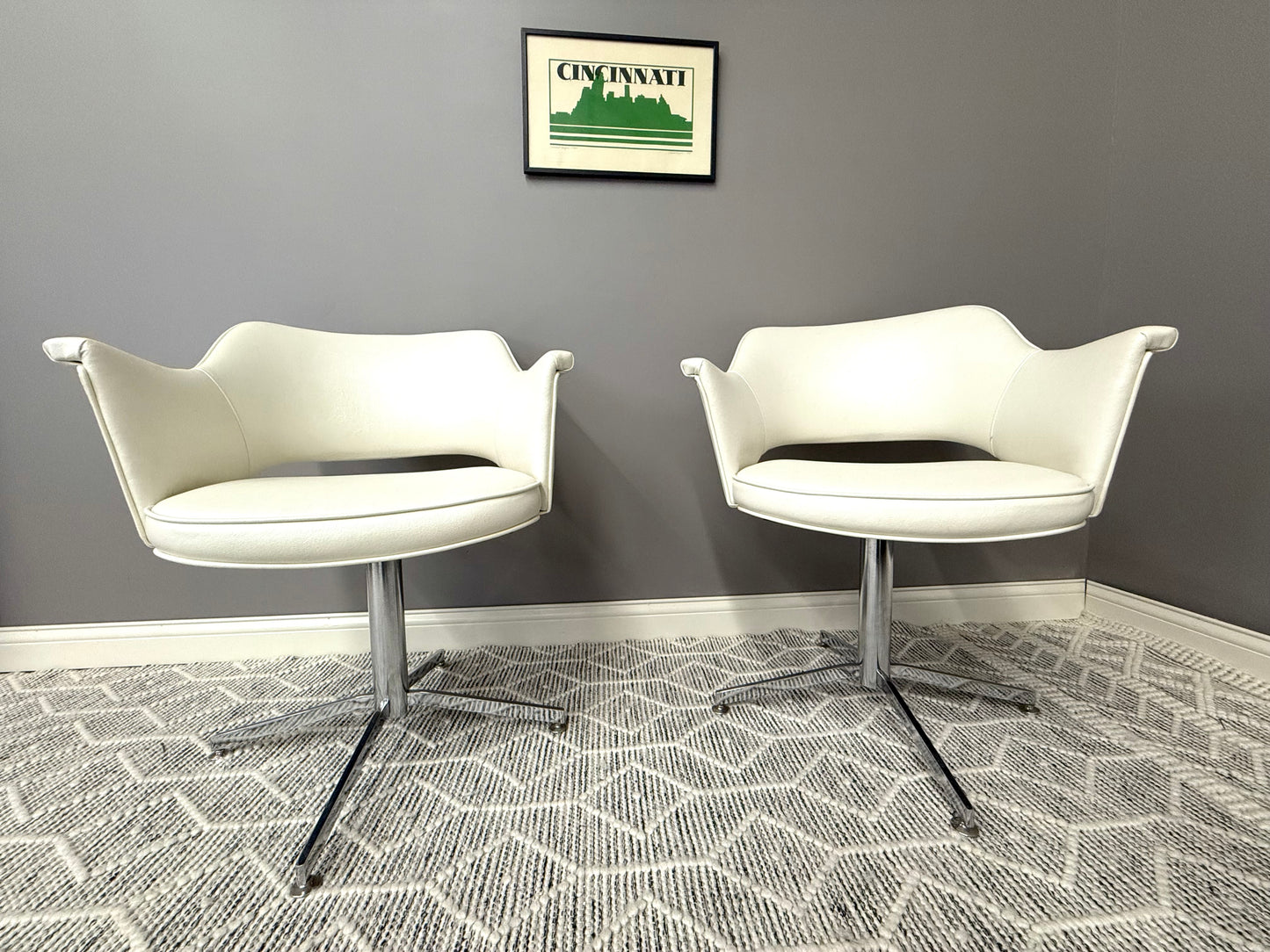 White MCM Swivel Chair Set